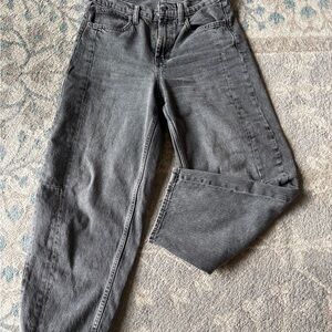 Old Navy High-Rise Barrel Leg Jeans in Washed Black